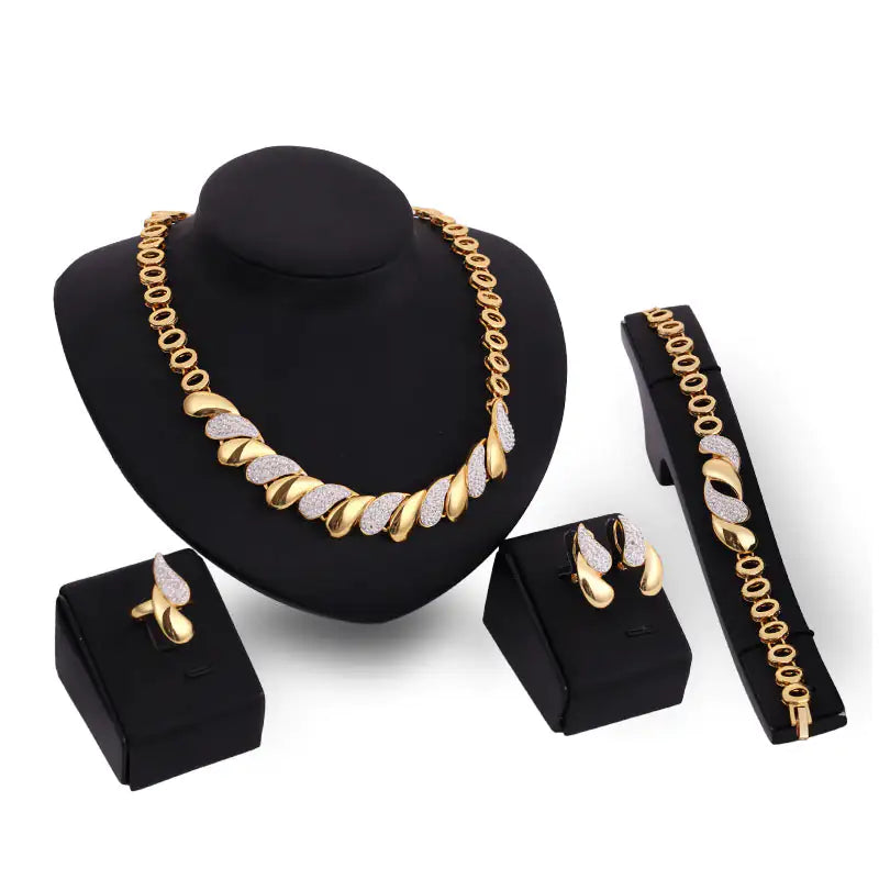 Gold Bridal Jewelry Set